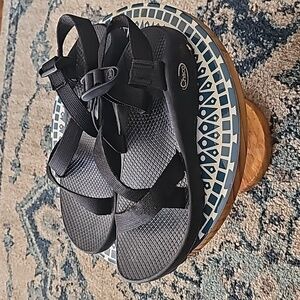 Chaco Black Z/1 Classic Sandals Women's Size 8